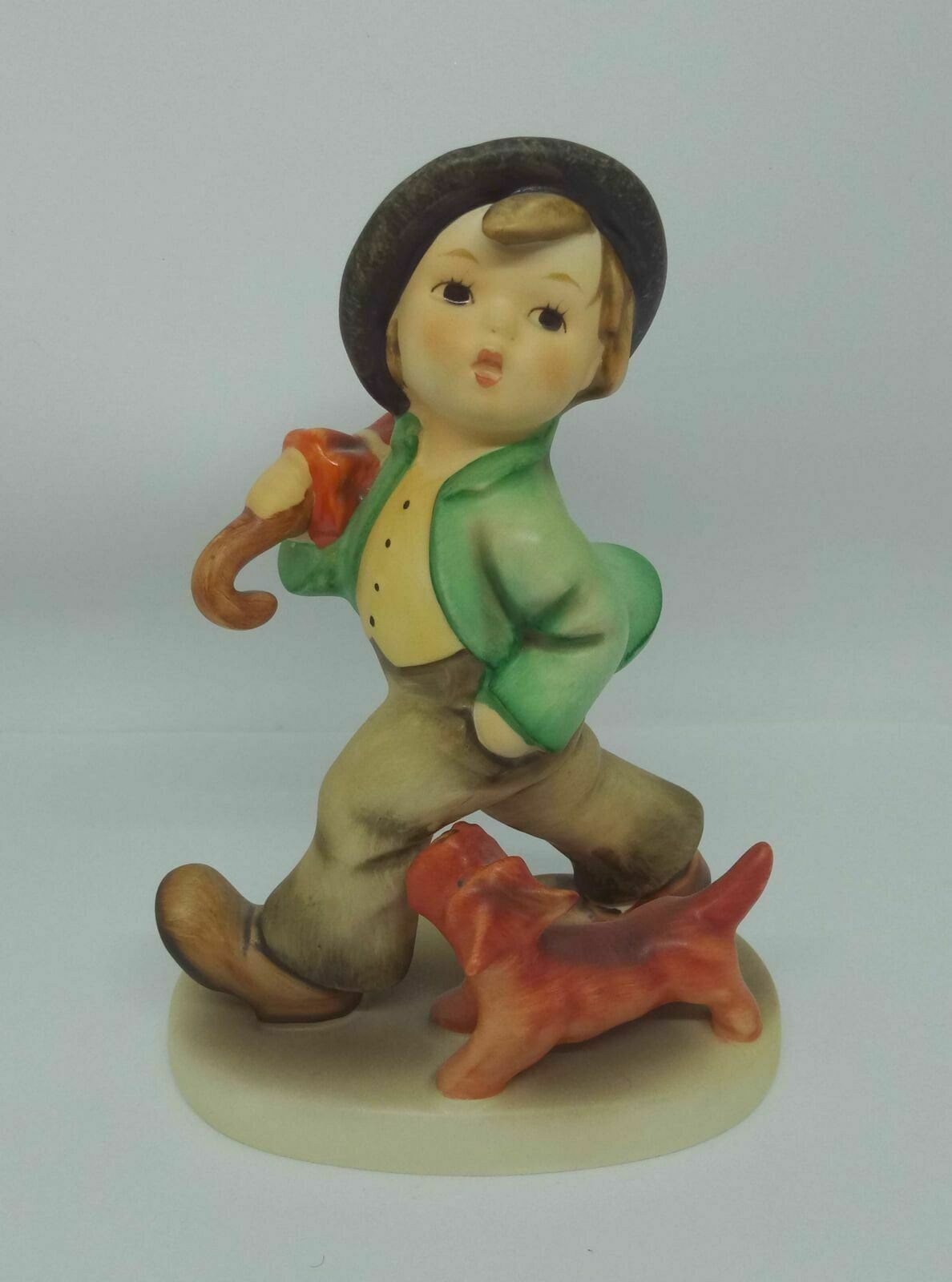 Hummelfigur wanderbub mit hund modell 5 13cm 50200