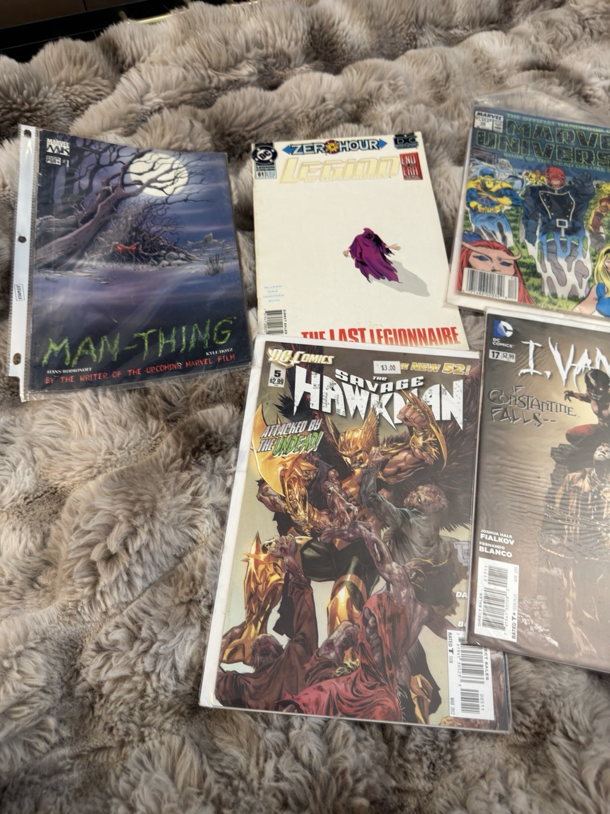 Mixed Comic Book Lot Marvel DC Valiant Excalibur Manowar Thunderbolts